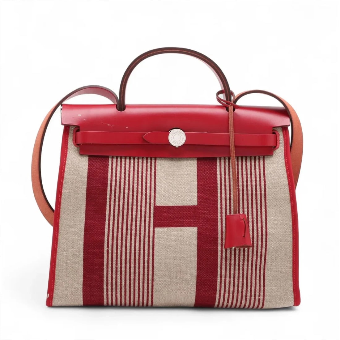 HERMÈS HERBAG ZIP PM VASH HUNTER X TWILIGHT CAMP RED: Hermès Herbag Zip PM Vash Hunter x Twilight Camp red Brand: Hermès Type: Hand bag Material: Vache hunter Color: Red Size: Height:10.0inch Length:12.0inch Depth:4.1inch Handle height:3.0inch Shou