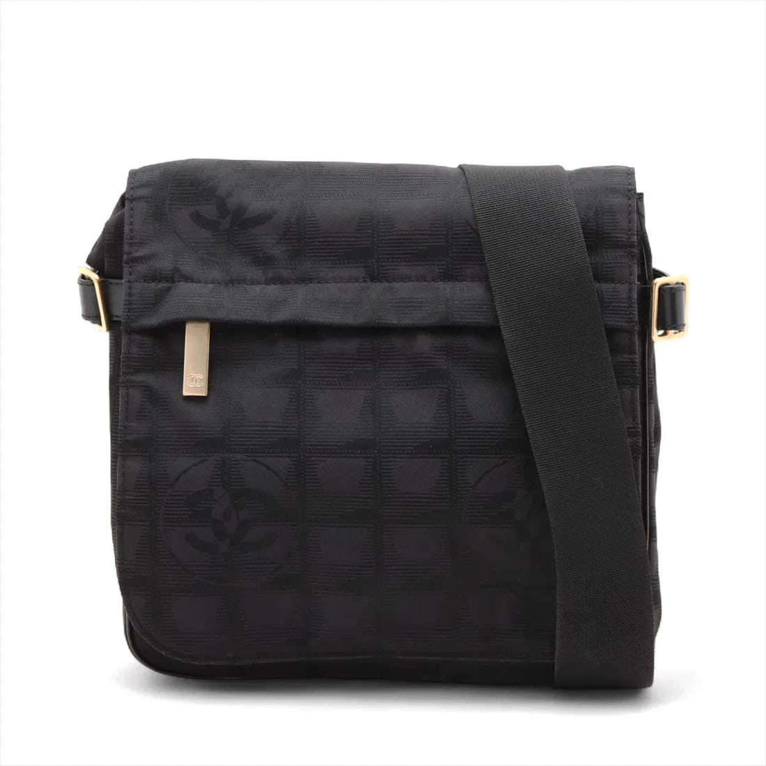 CHANEL NEW TRAVEL LINE NYLON X LEATHER SHOULDER BAG (1 of 6)