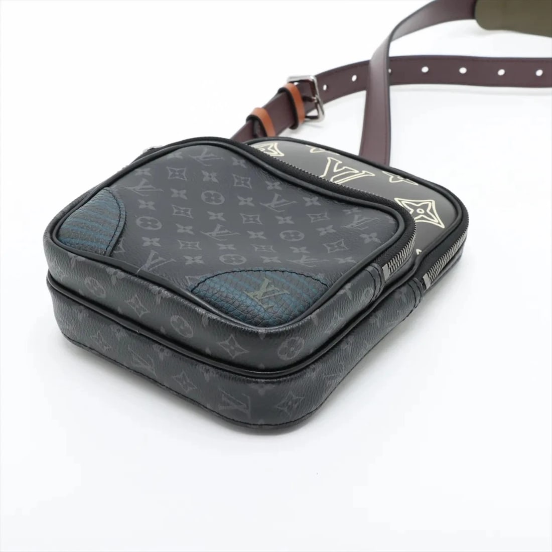LOUIS VUITTON MONOGRAM ECLIPSE AMAZON SLING BAG - 3