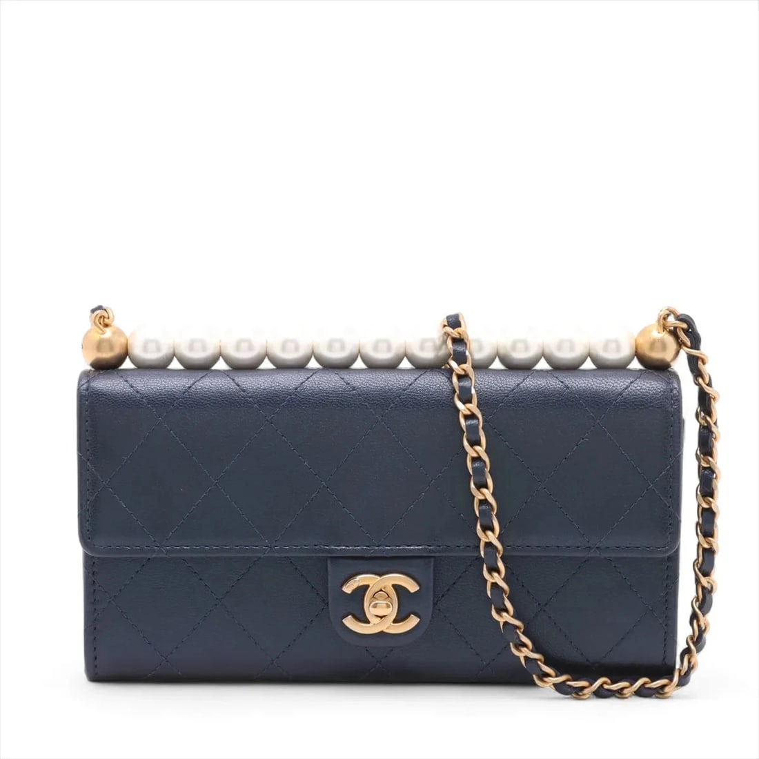 CHANEL MATELASSE LEATHER CHAIN WALLET PEARL BLUE GOLD: Chanel Matelasse Leather Chain Wallet Pearl Blue Gold Brand: Chanel Type: Shoulder bag Material: Leather Color: Blue Size: Height:4.7inch Length:7.7inch Depth:1.4inch Shoulder height:23.2inch Acc
