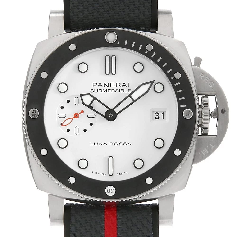 PANERAI SUBMERSIBLE LUNA ROSSA WATCH: PANERAI Submersible Luna Rossa Watch Brand: PANERAI Type: Wrist watch Material: Band Material rubber, Case Material Stainless Steel/ceramic Color: Dial Color White Size: Band Size NONE, Case