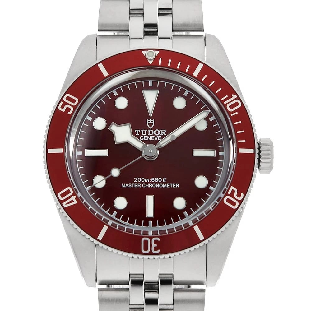TUDOR BLACK BAY BRACELET WATCH: TUDOR Black Bay bracelet Watch Brand: TUDOR Type: Wrist watch Material: Band Material Stainless Steel, Case Material Stainless Steel Color: Dial Color Burgundy Size: Band Size 20.5cm