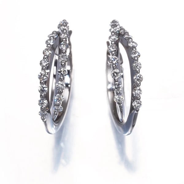 PONTE VECCHIO EARRINGS DIAMOND HOOP 2-STRAND: Ponte Vecchio Earrings Diamond Hoop 2-strand Brand: Ponte Vecchio Type: Earrings Material: 18K / 750 / White Gold Main Stone/Creation Natural Color: None Size: Design size: length 17.7 x width