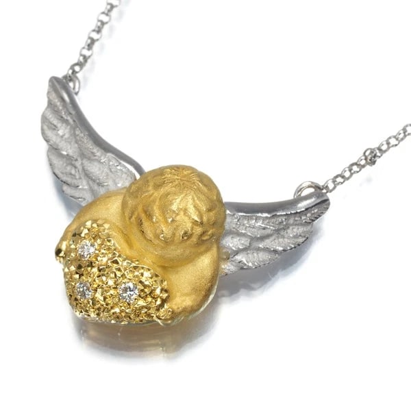 AS TIME NECKLACE DIAMOND HEART ANGEL TEXTURED 18K: As Time Necklace Diamond Heart Angel Textured 18K Brand: As Time Type: Necklace Material: 18K / 750 / Yellow Gold 900 / 850 / Platinum Main Stone/Creation Natural Color: None Size: Necklace