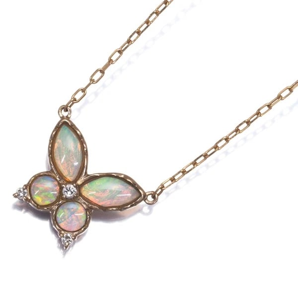 OPAL DIAMOND BUTTERFLY NECKLACE 18K 750 ROSE GOLD: Opal Diamond Butterfly Necklace 18K 750 Rose Gold Brand: Unbranded Type: Necklace Material: 18K / 750 / Rose Gold Main Stone/Creation Natural Color: None Size: Necklace length: 37 / 41cm