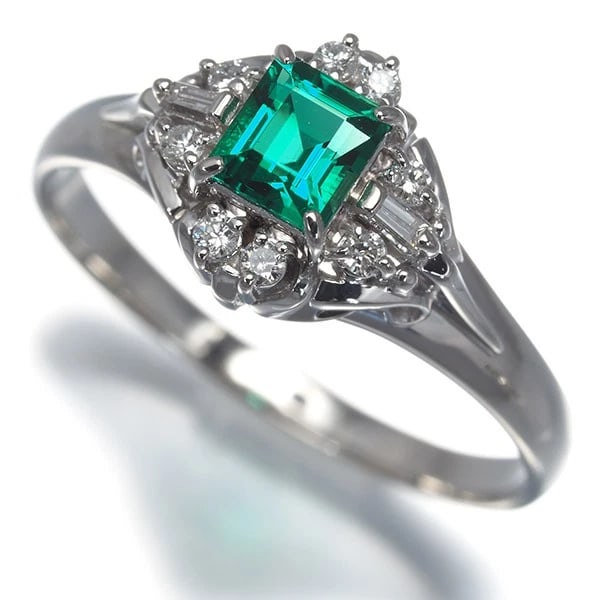 CRESCENT VERT RING LAB-CREATED EMERALD DIAMOND: CRESCENT VERT Ring Lab-created Emerald Diamond Brand: CRESCENT VERT Type: Ring Material: 900 / Platinum Main Stone/Creation Lab-Created Color: None Size: US 7.25-7.5 Accessories: None Acce