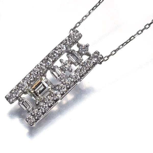 DIAMOND NECKLACE 900 850 PLATINUM (1 of 2)