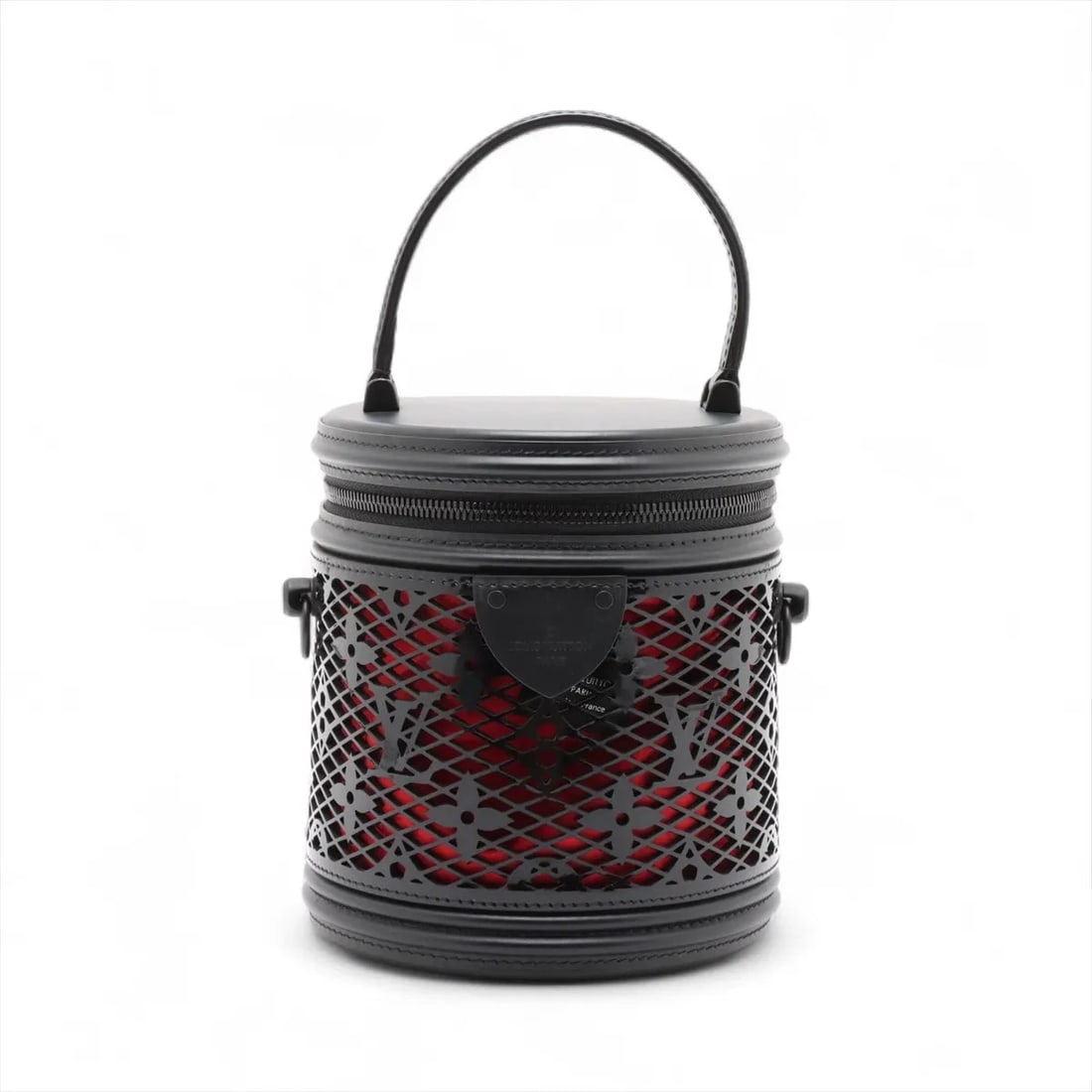 LOUIS VUITTON MONOGRAM RACING CANNES BLACK: Louis Vuitton Monogram racing Cannes Black Brand: Louis Vuitton Type: Vanity bag Material: Monogram Color: Black Size: Height:6.5inch Length:5.9inch Depth:5.7inch Handle height:3.7inch Accessorie