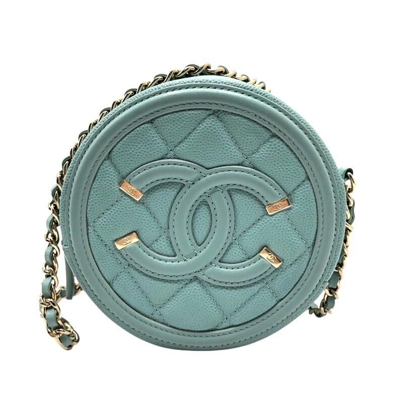 CHANEL CC FILIGREE CHAIN POCHETTE SHOULDER BAG: CHANEL CC Filigree Chain Pochette Shoulder Bag Brand: CHANEL Type: Shoulder Bag Material: caviar Color: Mint xGDHardware Size: W4.7 x H4.7x D2.2inch Shoulder:51.2inch Accessories: None