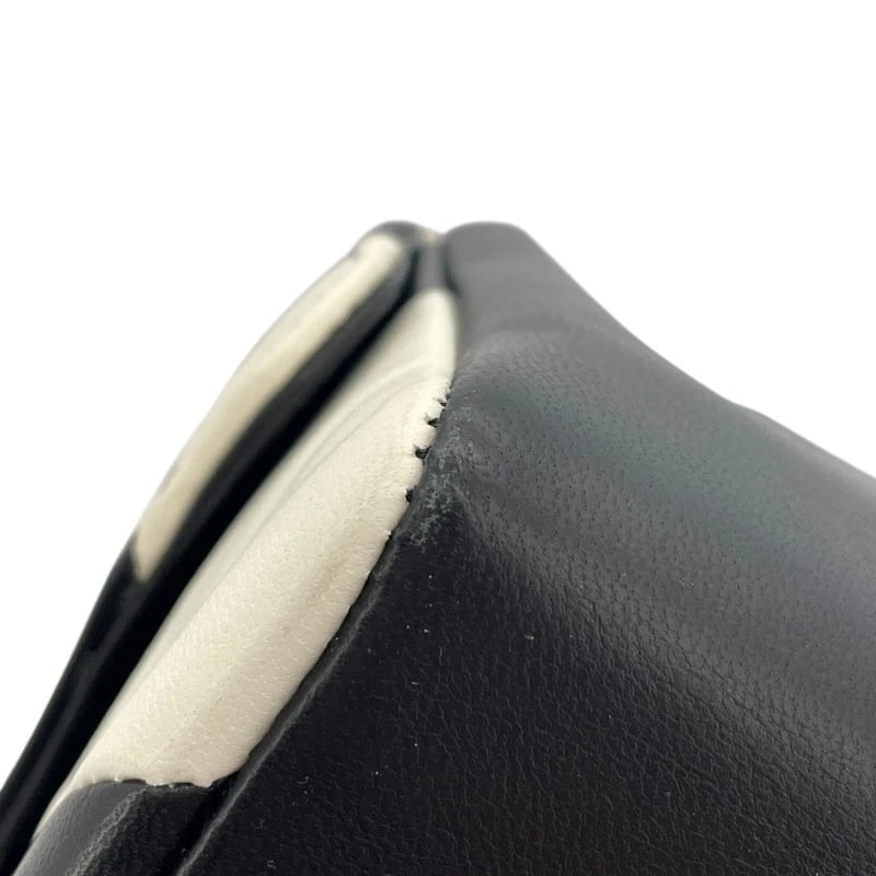 CHANEL CHAINSHOULDER BAG - 10