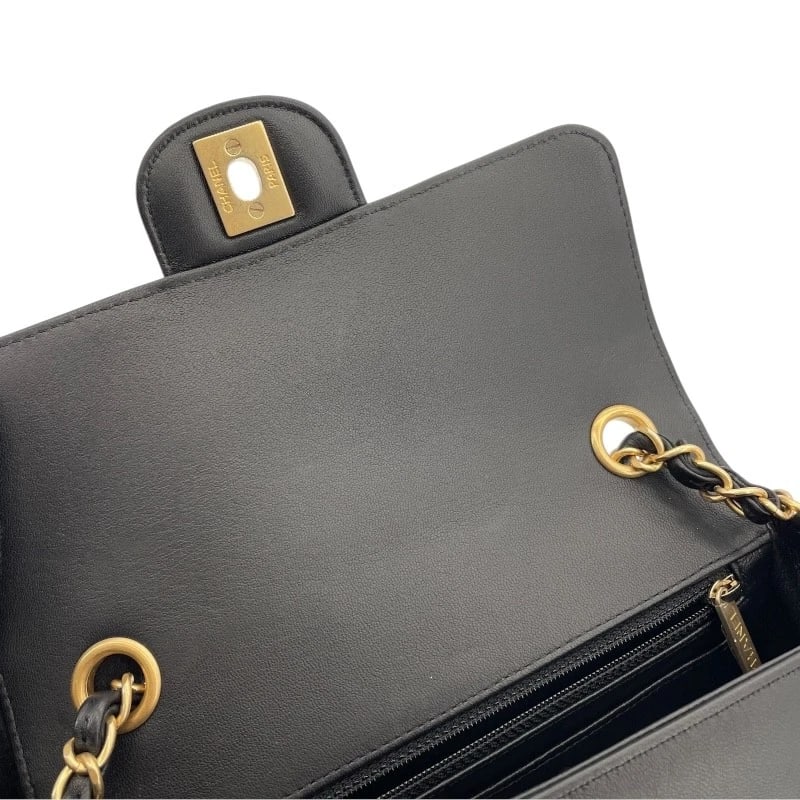 CHANEL CHAINSHOULDER BAG - 7