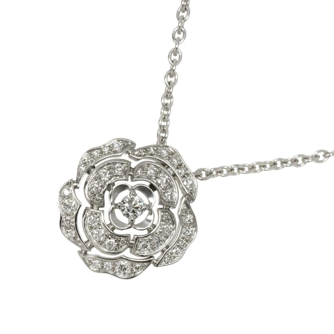 CHANEL CAMELIA NECKLACE DIAMOND 18K WHITE GOLD 750: CHANEL Camelia Necklace Diamond 18K White Gold 750 Brand: CHANEL Type: Necklace Material: 18K White Gold Main Stone/Creation Natural Color: White Gold Size: internal circumference of the