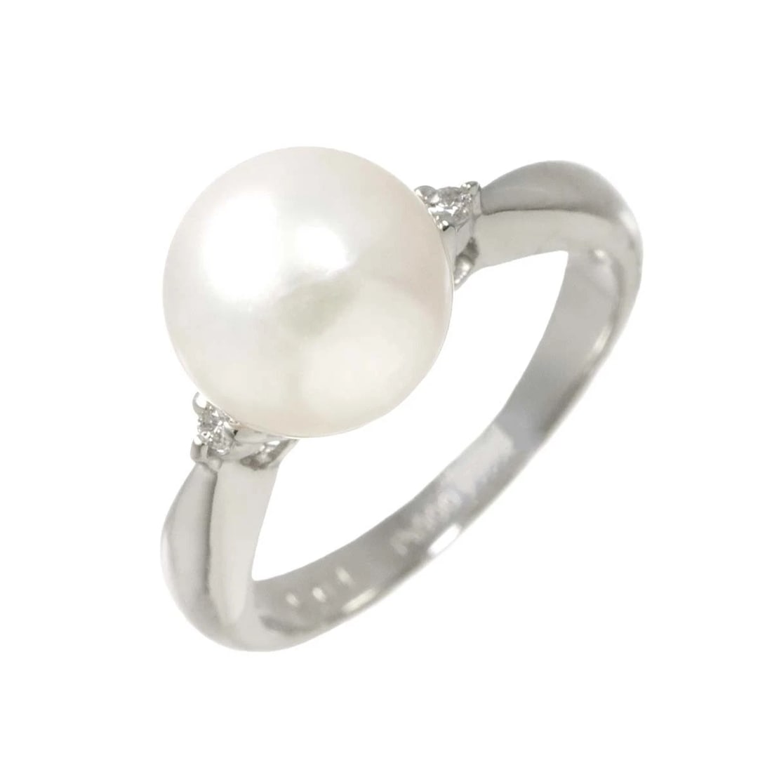 AKOYA PEARL DIAMOND RING PT PLATINUM: Akoya Pearl Diamond Ring Pt Platinum Brand: Unbranded Type: Ring Material: Pt Platinum Main Stone/Creation Akoya Pearl Color: Platinum Size: 5-5.25(US) Accessories: None Accessories Notice: