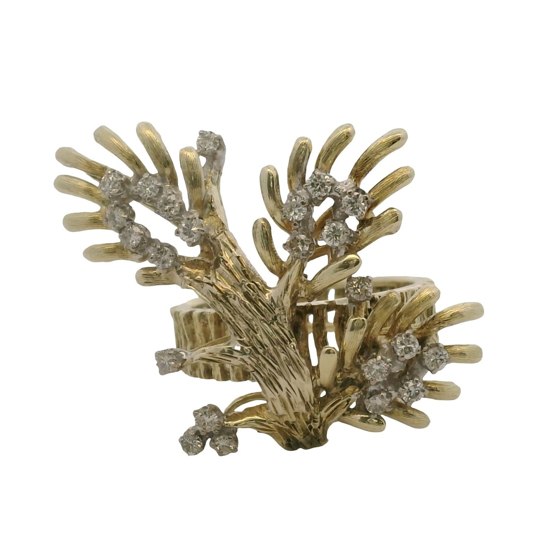 VINTAGE DIAMOND BRANCH TREE STATEMENT CLUSTER RING: Vintage Diamond Branch Tree Statement Cluster Ring Brand: Unbranded Type: Ring Material: Yellow Gold 14k Main Stone/Creation Natural Color: Yellow Size: 7 US Accessories: None Accessories