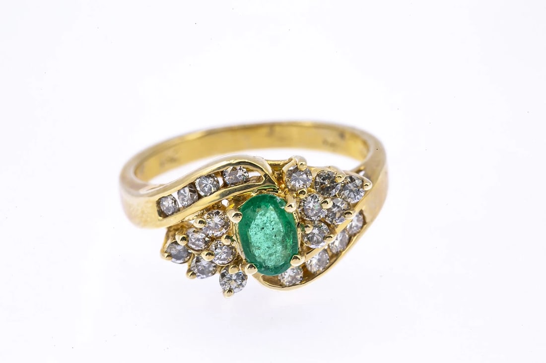 VINTAGE GC EMERALD & DIAMOND CLUSTER COCKTAIL 14K YELLOW GOLD RING (1 of 4)