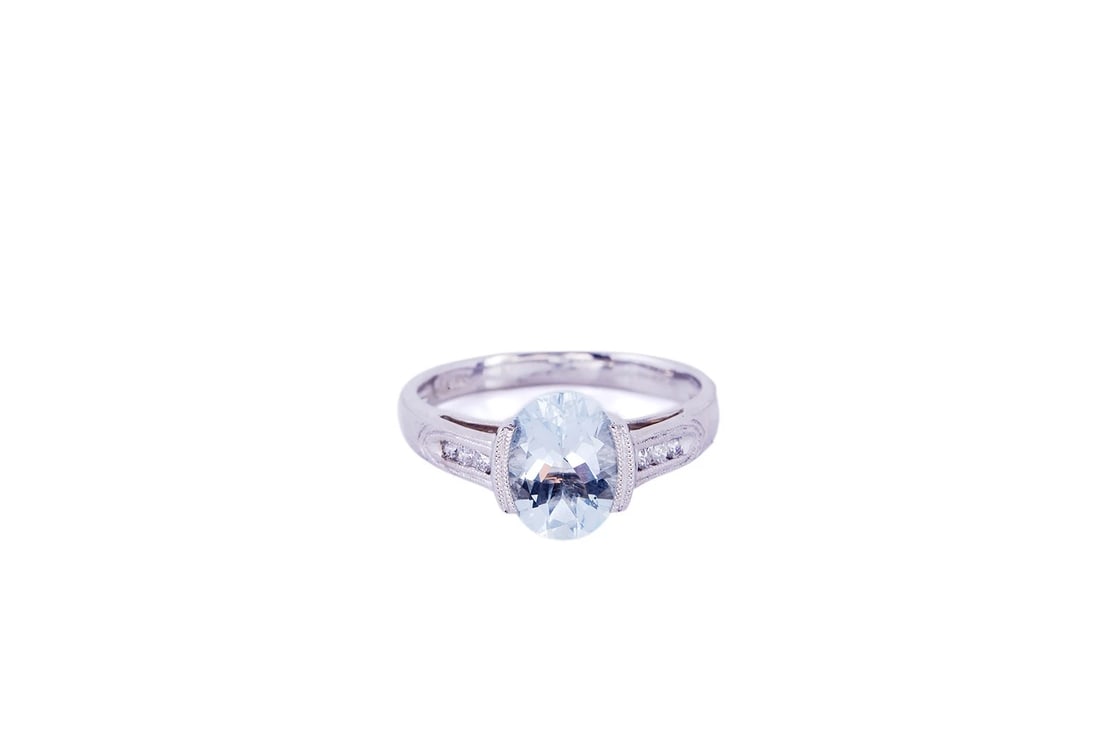 WHITE GOLD OVAL AQUAMARINE RING WITH DIAMOND (1 of 5)