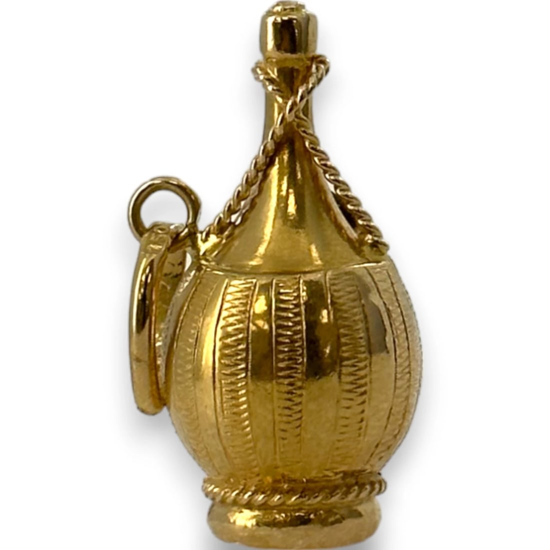VINTAGECHIANTI WINE CHARM PENDANT 18KT YELLOW GOLD (1 of 7)