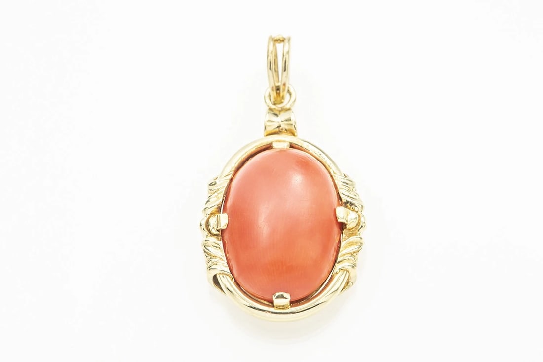 VINTAGE CORAL CABOCHON 14K YELLOW GOLD CHARM PENDANT: Vintage Coral Cabochon 14k Yellow Gold Charm Pendant Brand: Unbranded Type: Pendant Material: Yellow Gold 14k Color: Yellow Size: Length x Width - 1.15" x 0.70 Accessories: None Accessories