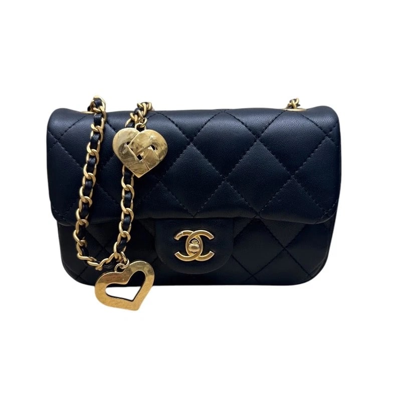 CHANEL MATELASSE MINI FLAP BAG HEART CHAIN SHOULDER BAG: CHANEL Matelasse Mini Flap Bag Heart Chain Shoulder Bag Brand: CHANEL Type: Shoulder Bag Material: Exterior Material Calfskin Color: Exterior Color black Size: W6.9 x H4.5x D1.7inch Shoulder:47.2i