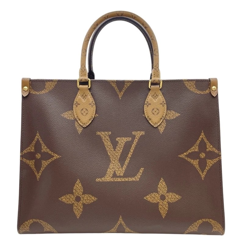 LOUIS VUITTON ON THE GO MM SHOULDER BAG: LOUIS VUITTON On the Go MM Shoulder Bag Brand: LOUIS VUITTON Type: Shoulder Bag Material: monogram giant reverse Color: Brown Size: W13.8 x H10.6x D5.5inch Accessories: None Accessories