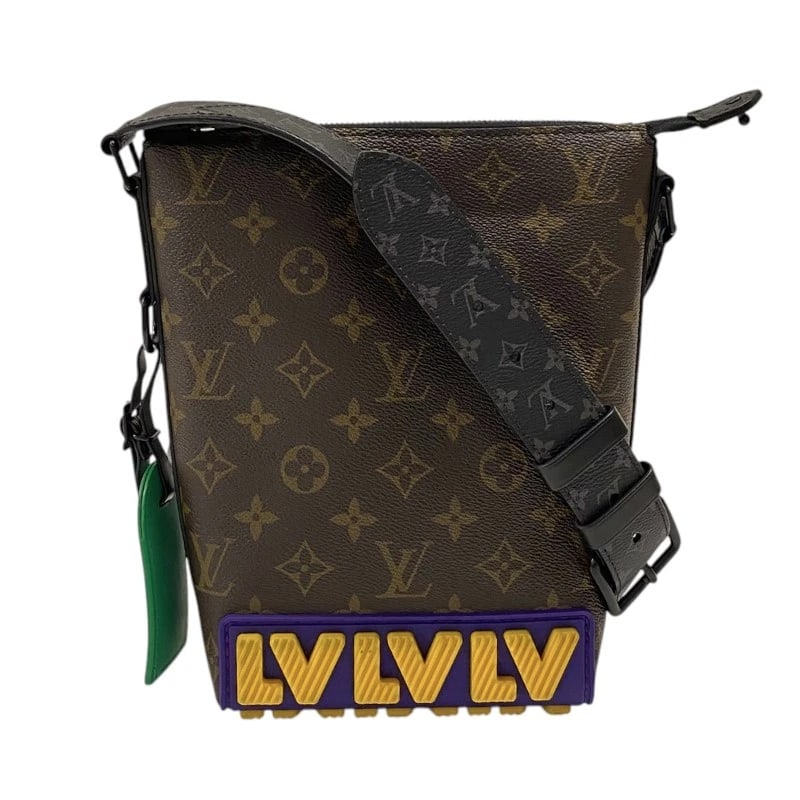 LOUIS VUITTON CRUISER MESSENGER SHOULDER BAG: LOUIS VUITTON Cruiser Messenger Shoulder Bag Brand: LOUIS VUITTON Type: Shoulder Bag Material: Monogram/Monogram Eclipse Canvas/Rubber Color: Brown Size: W8.3 x H9.4x D3.1inch Shoulder:39.4inch A