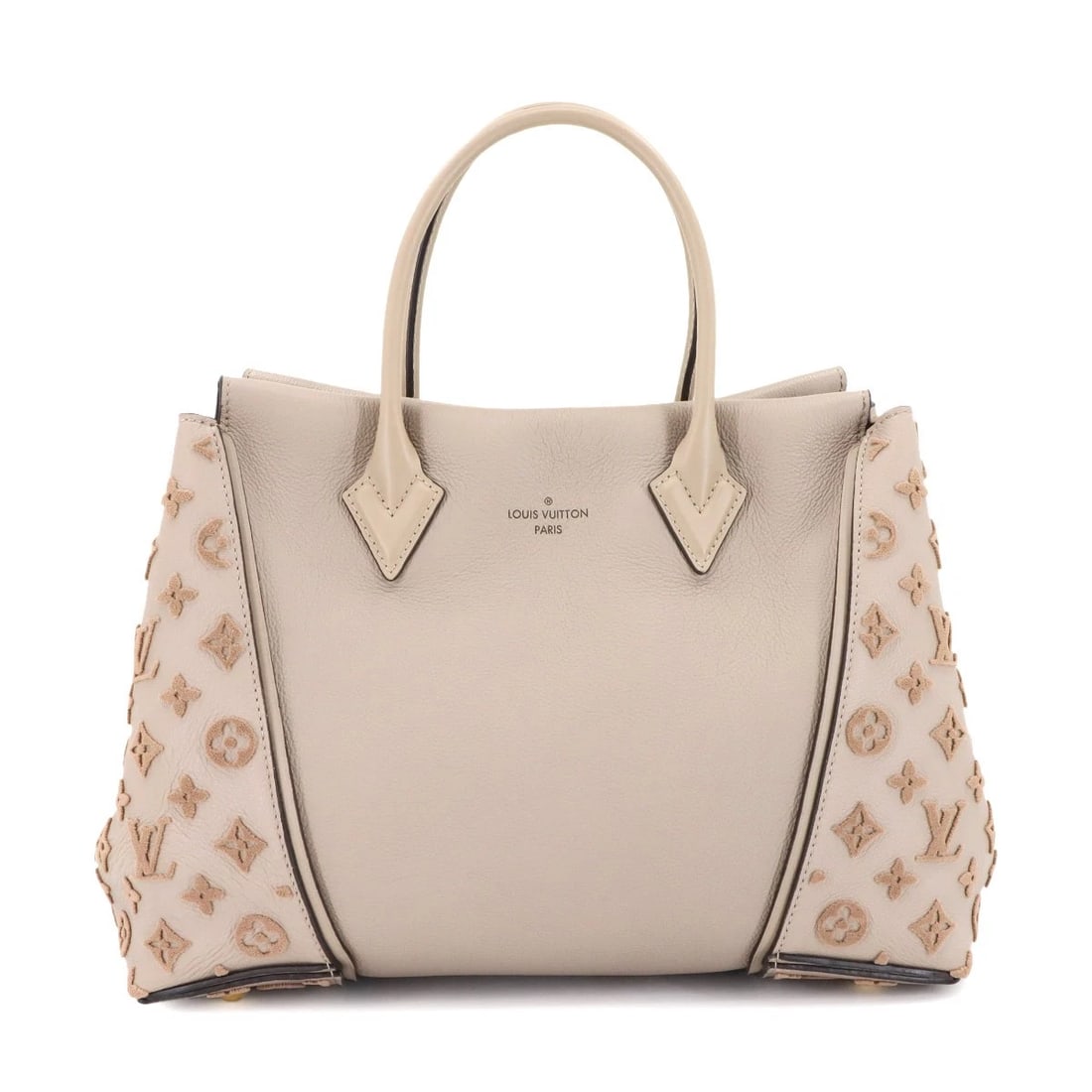 LOUIS VUITTON VEAU CACHEMIRE TOTE W PM TOTE BAG: LOUIS VUITTON VEAU CACHEMIRE TOTE W PM TOTE BAG Brand: LOUIS VUITTON Type: Tote Bag Material: Leather Color: Galet Size: W 13.39 inch, H 9.45 inch, D 5.12 inch Accessories: None Accessorie