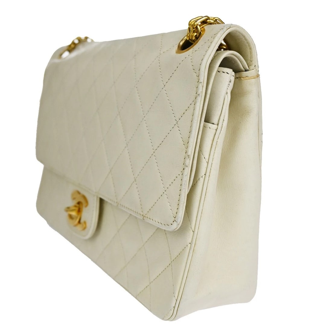 CHANEL CC MATELASSE 25 DOUBLE FLAP CHAIN SHOULDER BAG LEATHER WHITE: CHANEL CC MATELASSE 25 DOUBLE FLAP CHAIN SHOULDER BAG LEATHER WHITE Brand: CHANEL Type: Shoulder Bag Material: Leather Color: White Size: W 9.8 x H 6.3 x D 2.4 " (approx.) SHOULDER DROP ( inch /cm