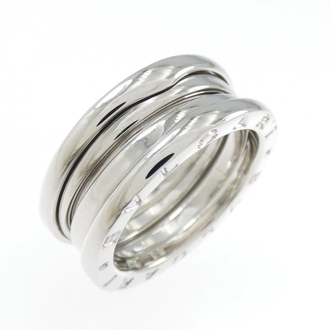 BVLGARI B.ZERO1 3 BANDS RING: BVLGARI B.zero1 3 Bands Ring Brand: BVLGARI Type: Ring Material: 750 White Gold Color: White Gold Size: 6.5 (US size) Accessories: None Accessories Notice: When purchasing pre-owned goods,