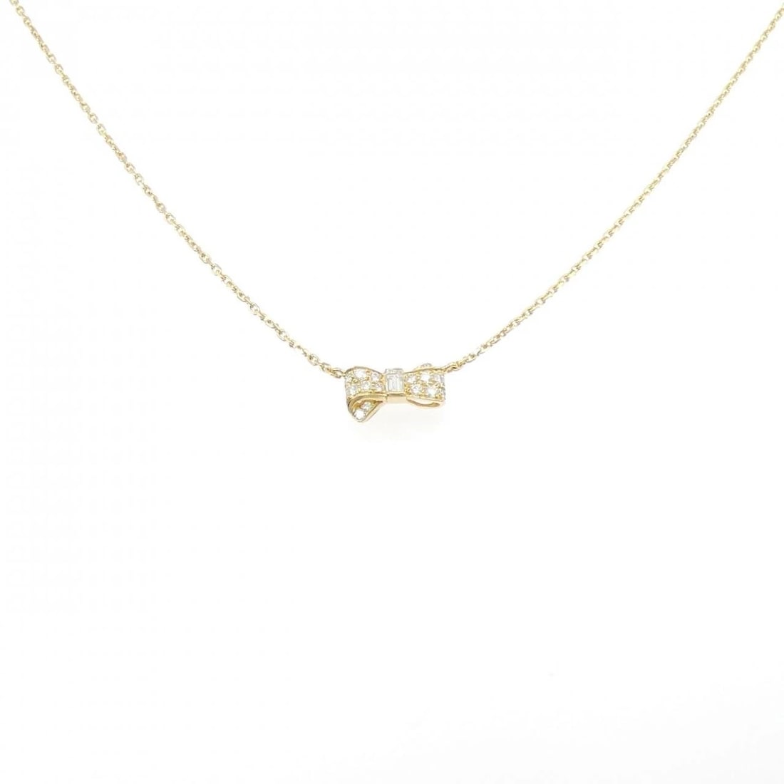 VAN CLEEF & ARPELS ALICE NECKLACE: Van Cleef & Arpels Alice Necklace Brand: Van Cleef & Arpels Type: Necklace Material: 18KT Yellow Gold Main Stone/Creation Natural Color: Yellow Gold Size: 37 41cm Accessories: None