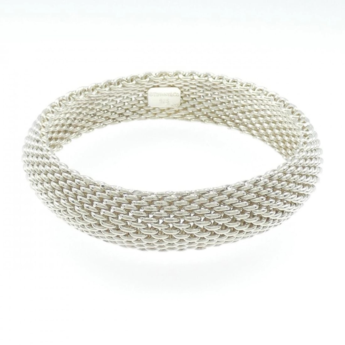 TIFFANY SOMERSET BANGLE: Tiffany Somerset Bangle Brand: Tiffany Type: Bracelet Material: 925 Silver Color: Silver Size: 19.5cm Accessories: None Accessories Notice: When purchasing pre-owned goods, please refer to