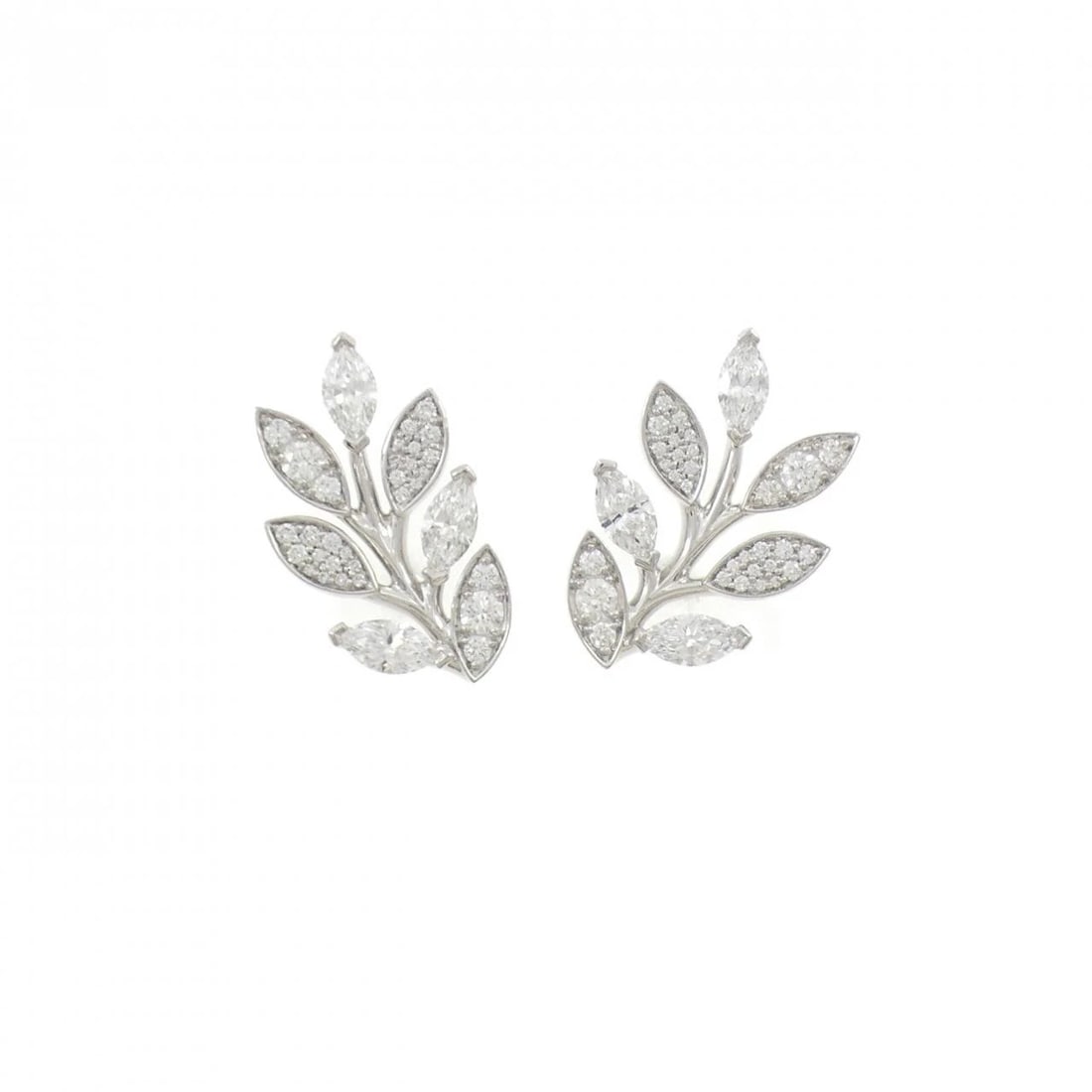 TIFFANY & CO. VICTORIA EARRINGS: Tiffany & Co. Victoria Earrings Brand: Tiffany Type: Earrings Material: Platinum 950 Main Stone/Creation Natural Color: Platinum Size: ActualSize HxW: 20.1mmx12.9mm Accessories: None