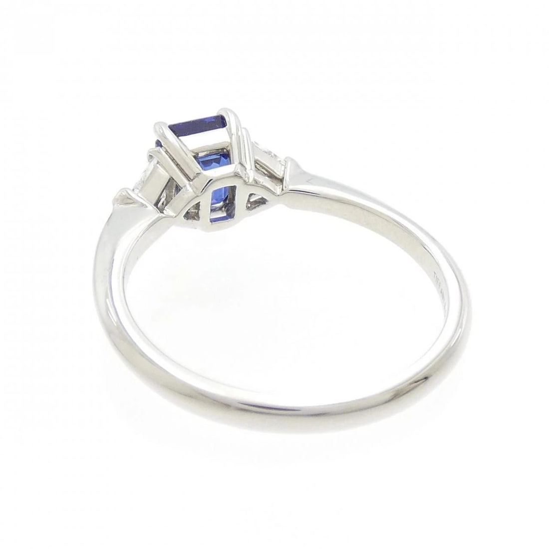 TIFFANY SAPPHIRE RING - 3