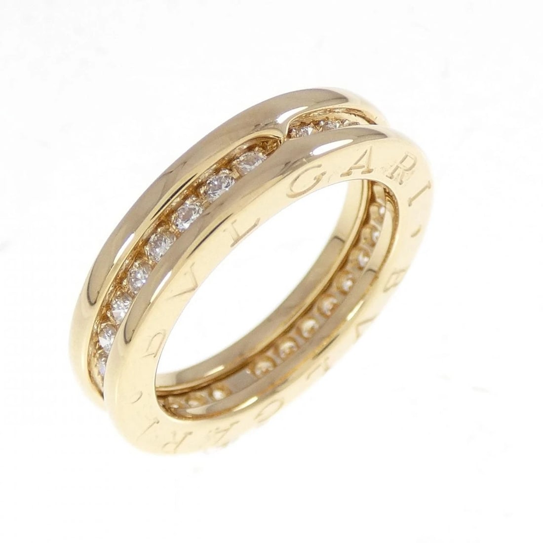 BVLGARI B.ZERO1 1 BAND RING: BVLGARI B.zero1 1 Band Ring Brand: BVLGARI Type: Ring Material: 750 Yellow Gold Main Stone/Creation Natural Color: Yellow Gold Size: 4.5-5 (US size) (48) Accessories: None Accessories Noti