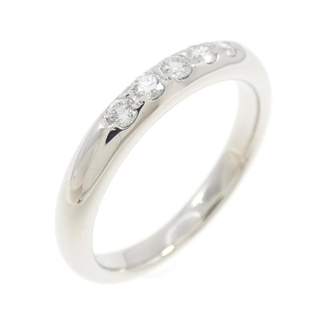MIKIMOTO DIAMOND RING: MIKIMOTO Diamond Ring Brand: MIKIMOTO Type: Ring Material: Platinum 950 Main Stone/Creation Natural Color: Platinum Size: 6 (US size) Accessories: None Accessories Notice: When purchasing