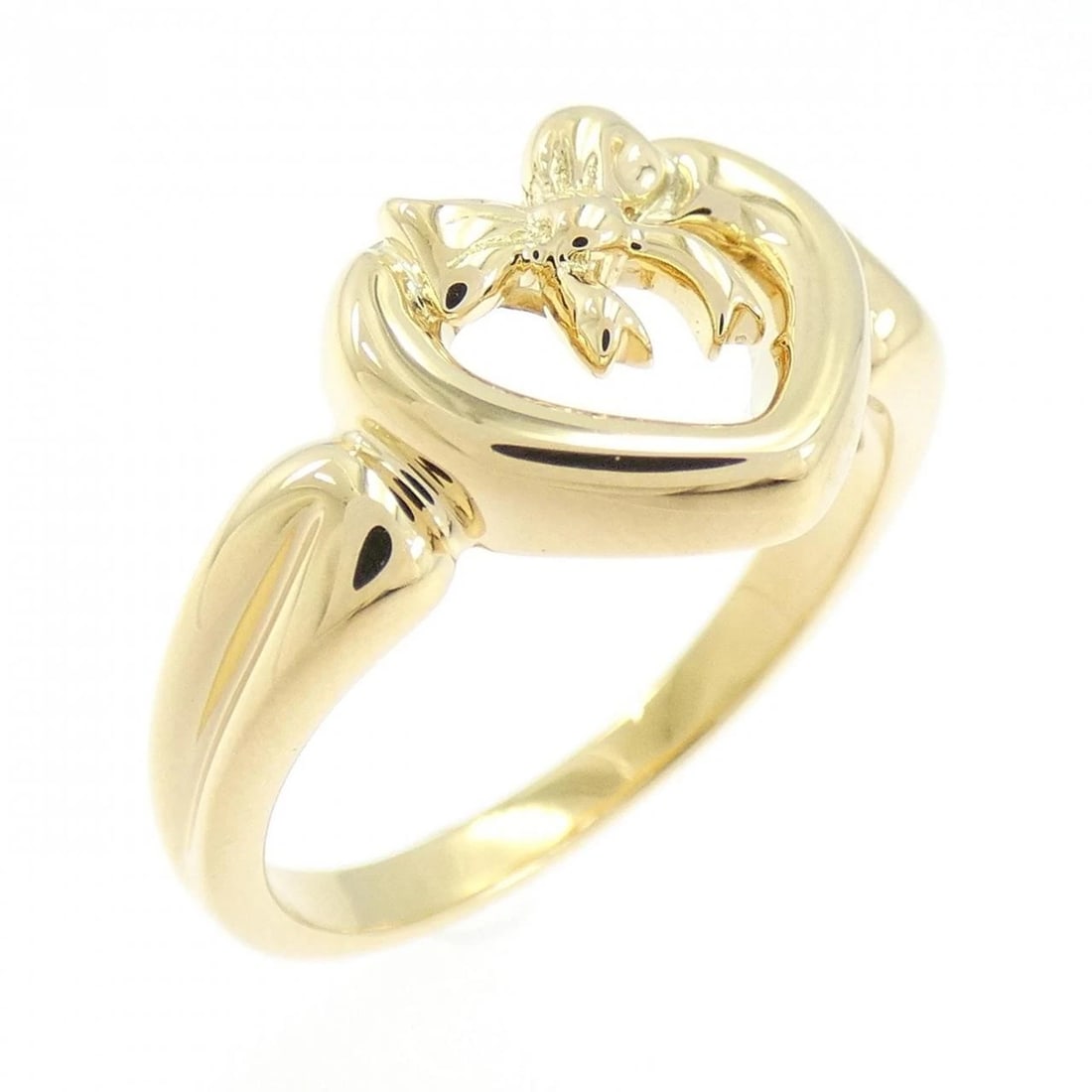 TIFFANY & CO. HEART RING: Tiffany & Co. Heart Ring Brand: Tiffany Type: Ring Material: 750 Yellow Gold Color: Yellow Gold Size: 5.5 (US size) Accessories: None Accessories Notice: When purchasing pre-owned goods,