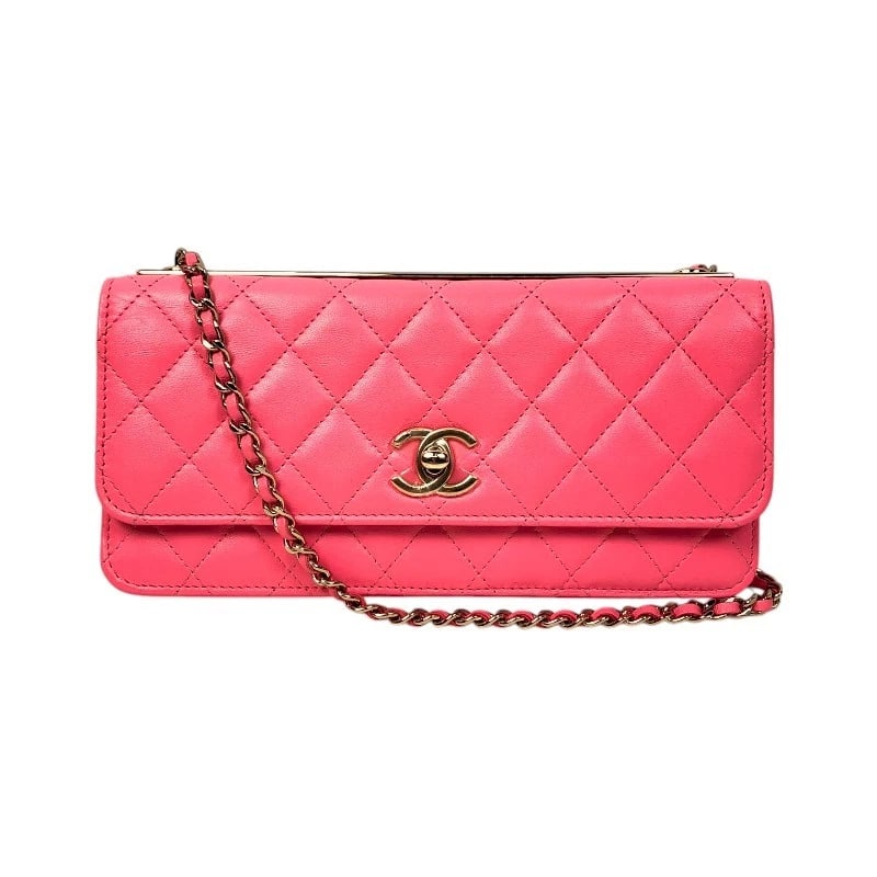 CHANEL TRENDY CC PHONE SHOULDER SHOULDER BAG: CHANEL Trendy CC Phone Shoulder Shoulder Bag Brand: CHANEL Type: Shoulder Bag Material: lambskin Color: Pink Gold Hardware Size: W8.7 x H3.9x D0.8inch Shoulder:22.0inch Accessories: None A