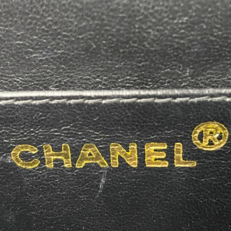 CHANEL CHAINSHOULDER BAG - 6