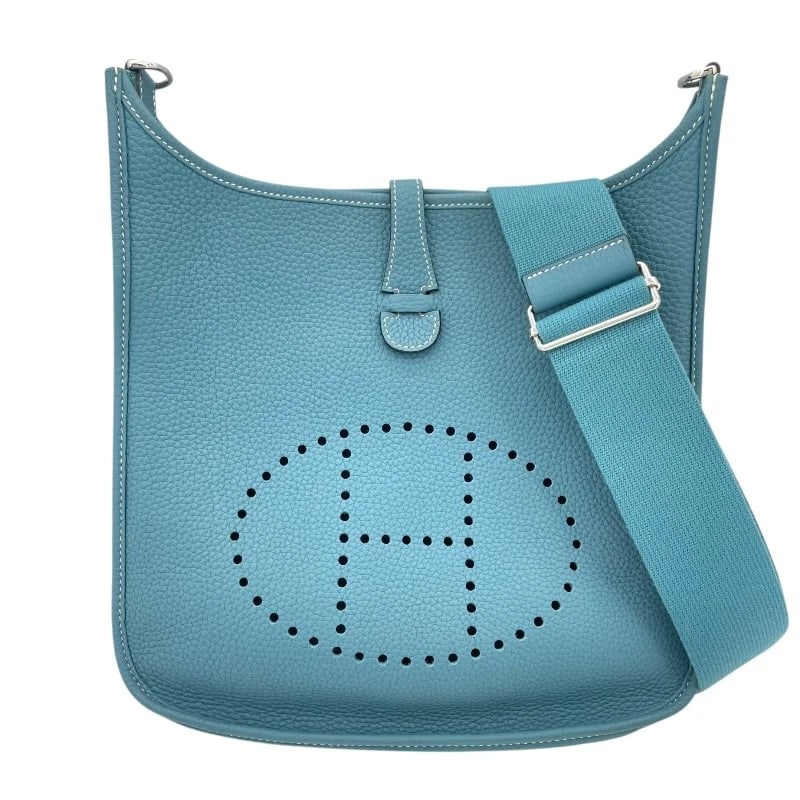 HERMES EVELYN 3PM SHOULDER BAG: HERMES Evelyn 3PM Shoulder Bag Brand: HERMES Type: Shoulder Bag Material: Taurillon Clemence Color: Blue Jean SVHardware Size: W11.4 x H12.2x D2.4inch Shoulder:35.4inch Accessories: None A