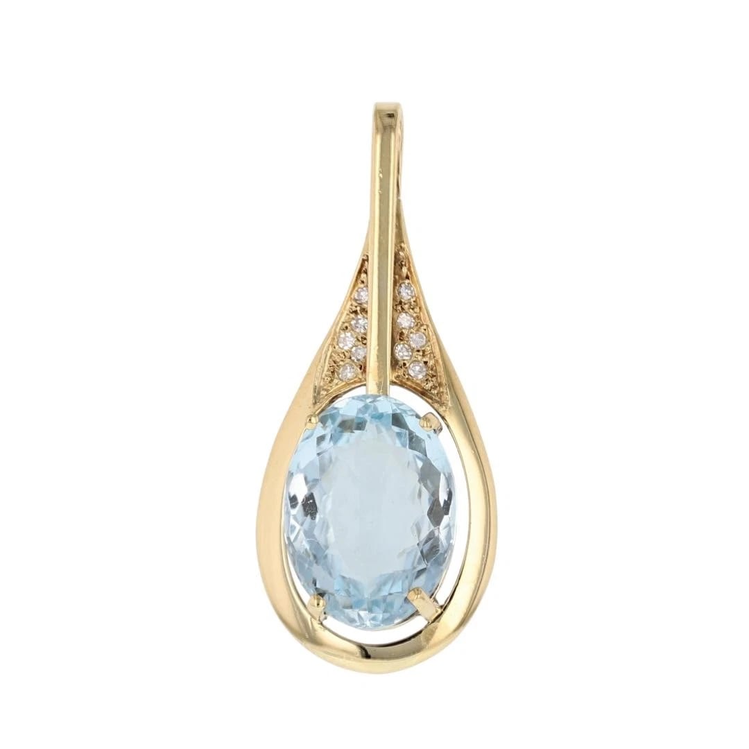 BLUE TOPAZ WITH DIAMOND TEARDROP PENDANT (1 of 5)