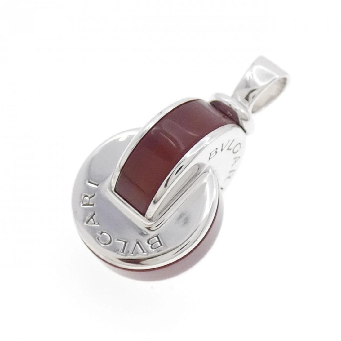 BVLGARI OMNIA PENDANT: BVLGARI Omnia Pendant Brand: BVLGARI Type: Pendant Brooch Material: 750 White Gold Main Stone/Creation Chalcedony Color: White Gold Size: ActualSize HxW: 29.1mmx15.7mm Accessories: None