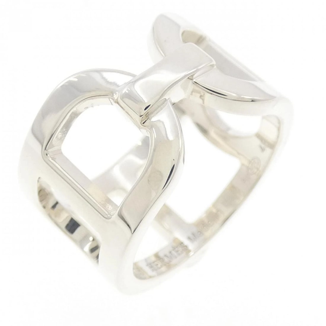 HERMES EVER CHAINE D'ANCRE RING: HERMES Ever Chaine d'Ancre Ring Brand: HERMES Type: Ring Material: 925 Silver Color: Silver Size: 5 (US size) (48) Accessories: None Accessories Notice: When purchasing pre-owned goods,