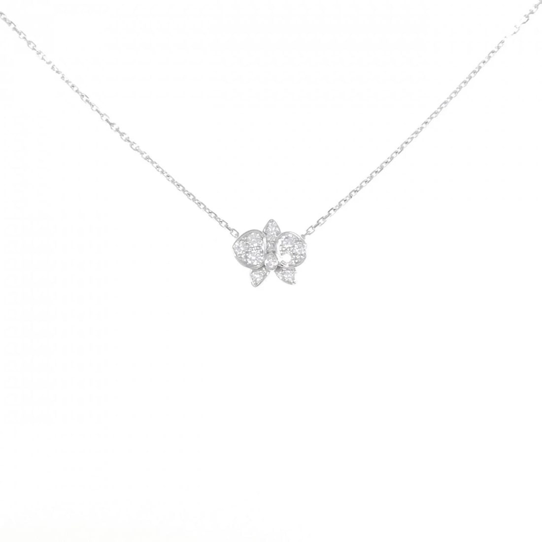 CARTIER CARESSE D'ORCHIDEES NECKLACE: Cartier Caresse D'orchidees Necklace Brand: Cartier Type: Necklace Material: 750 White Gold Main Stone/Creation Natural Color: White Gold Size: 38 41cm Accessories: None Accessories Notice: