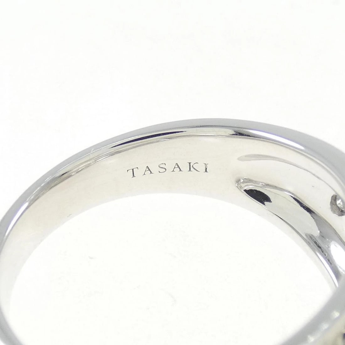TASAKI DIAMOND RING - 4