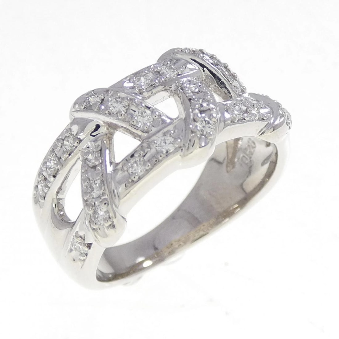 TASAKI DIAMOND RING (1 of 4)