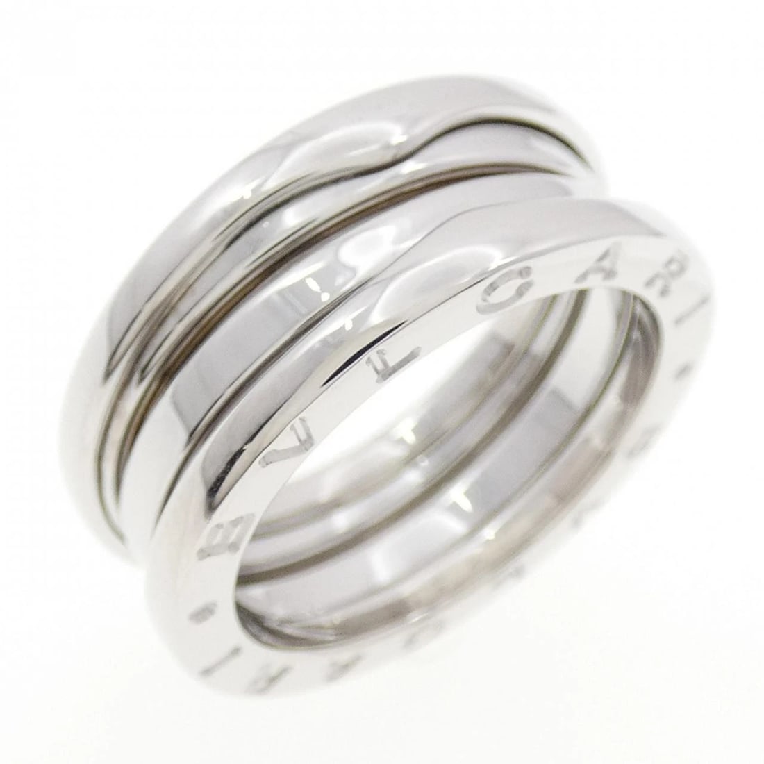 BVLGARI B.ZERO1 3 BANDS RING: BVLGARI B.zero1 3 Bands Ring Brand: BVLGARI Type: Ring Material: 750 White Gold Color: White Gold Size: 6.5 (US size) Accessories: None Accessories Notice: When purchasing pre-owned goods,