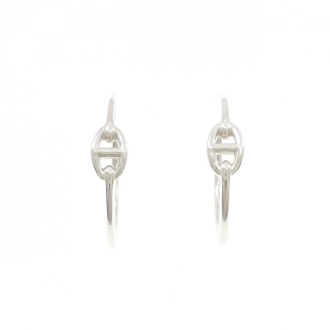 HERMES CHAINE D'ANCRE SMALL EARRINGS: HERMES Chaine d'Ancre Small Earrings Brand: HERMES Type: Earrings Material: 925 Silver Color: Silver Size: ActualSize HxW: 30.3mmx6.7mm Accessories: None Accessories Notice: When purchasing