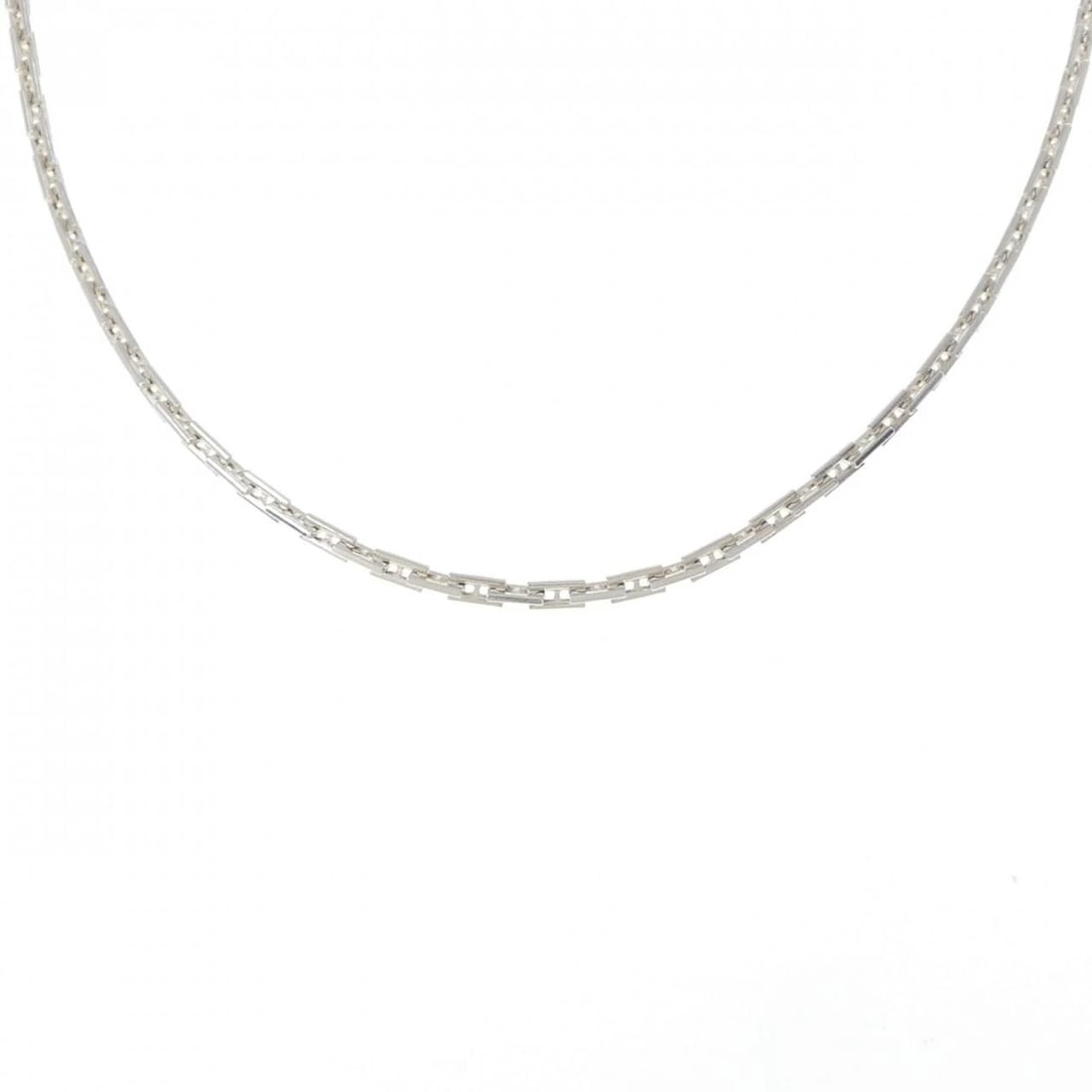 HERMES HERCULES NECKLACE: HERMES Hercules Necklace Brand: HERMES Type: Necklace Material: 925 Silver Color: Silver Size: 42cm Accessories: None Accessories Notice: When purchasing pre-owned goods, please refer to the