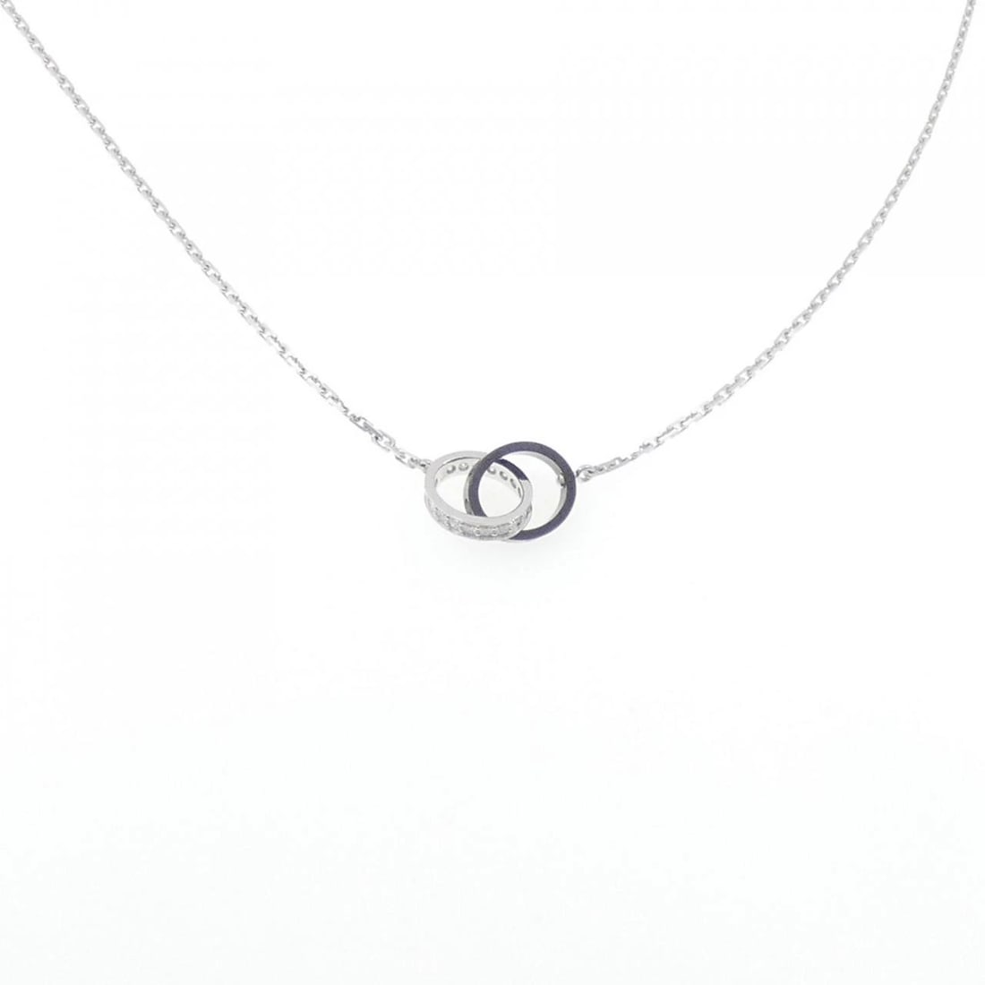 CARTIER BABY LOVE 2008 XMAS COLLECTION NECKLACE: Cartier Baby Love 2008 Xmas Collection Necklace Brand: Cartier Type: Necklace Material: 750 White Gold ceramic Main Stone/Creation Natural Color: White Gold ceramic Size: 44cm Accessories: