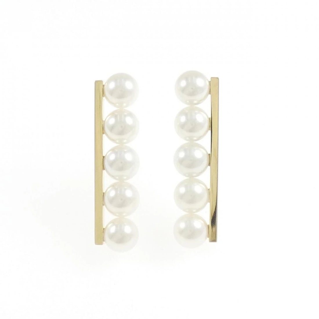 TASAKI BALANCE PLUS EARRINGS: TASAKI Balance plus Earrings Brand: TASAKI Type: Earrings Material: 750 Yellow Gold Main Stone/Creation Akoya Pearl Color: Yellow Gold Size: ActualSize HxW: 29.0mmx7.3mm Accessories: None