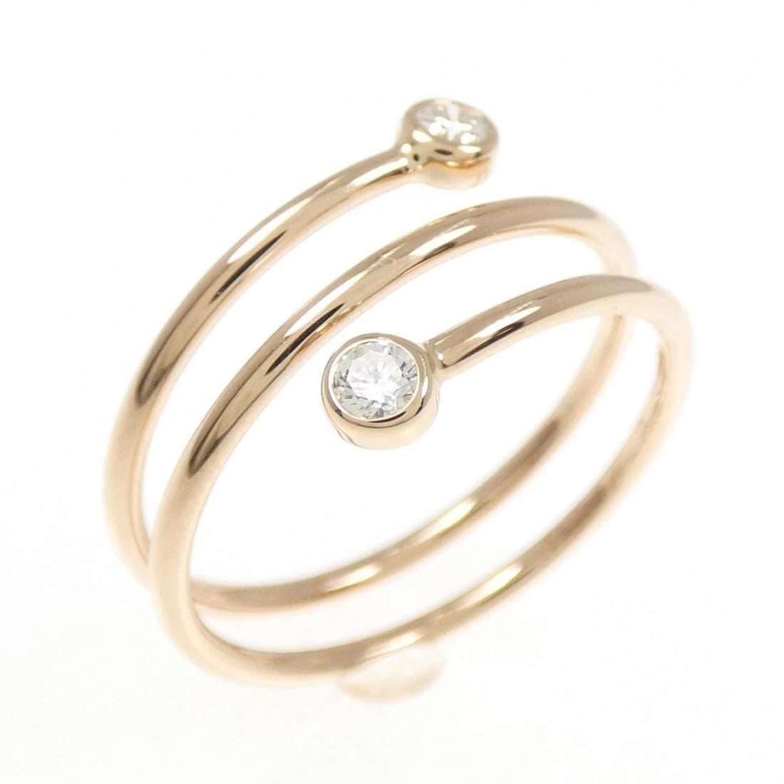 TIFFANY HOOP RING: Tiffany Hoop Ring Brand: Tiffany Type: Ring Material: 750 Pink Gold Main Stone/Creation Natural Color: Pink Gold Size: 6 (US size) Accessories: None Accessories Notice: When purchasing